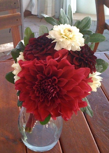 Short Bride Bouquet 2009 | Dahlia Wedding Bride Bouquets